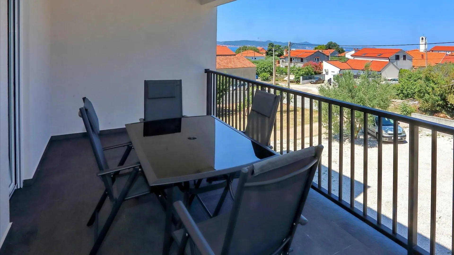 Guest house Apartments Royal Holiday Bibinje Croatia