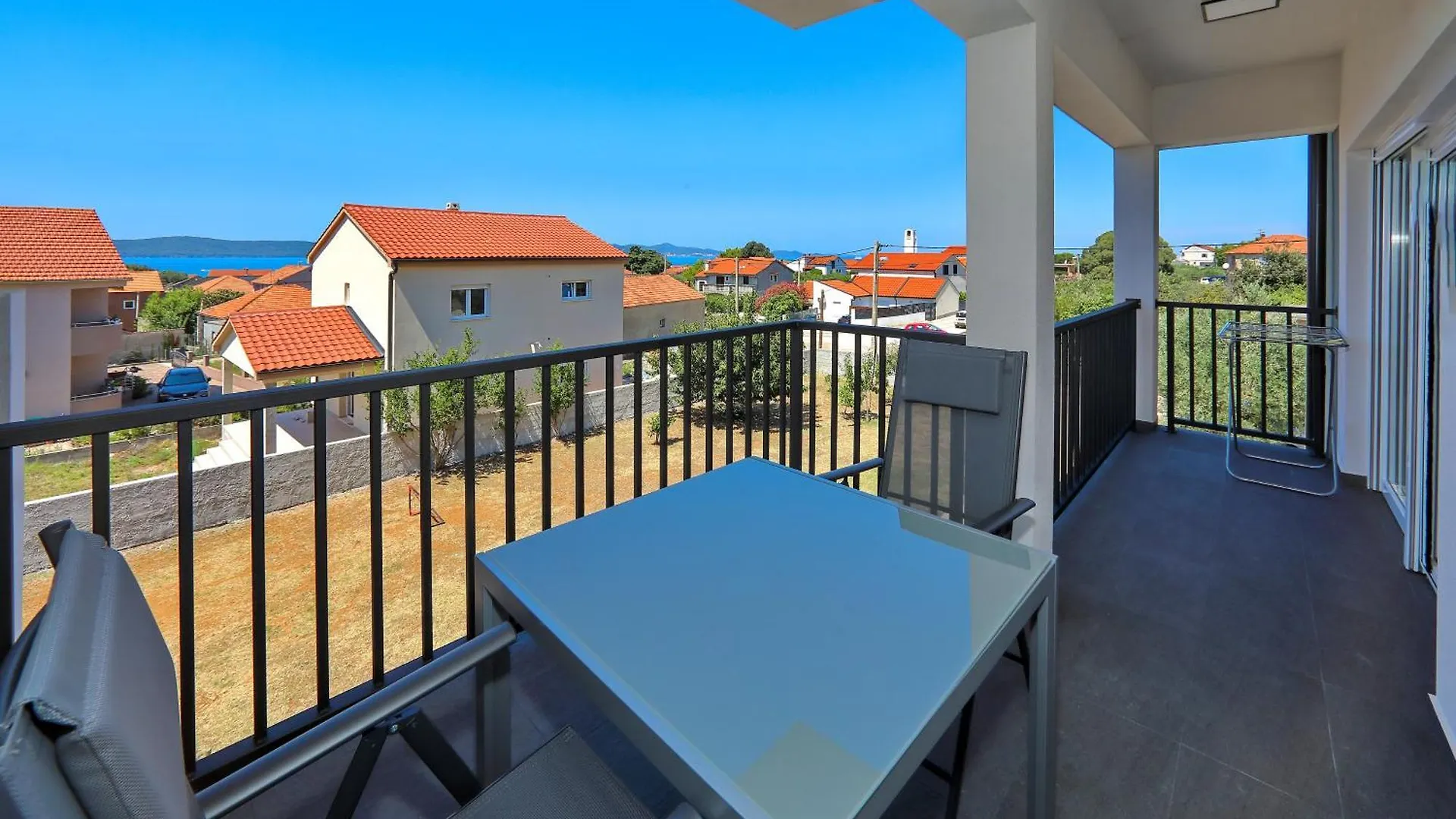 Apartments Royal Holiday Bibinje 0*,
