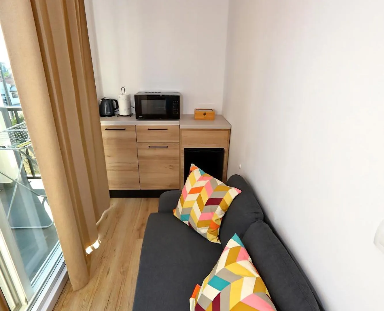 Guest house Apartments Royal Holiday Bibinje