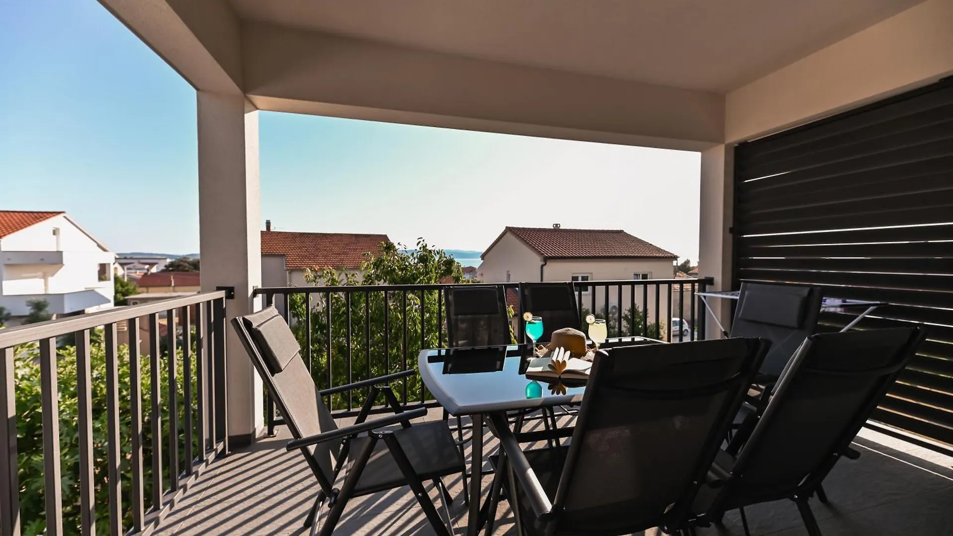 Apartments Royal Holiday Bibinje
