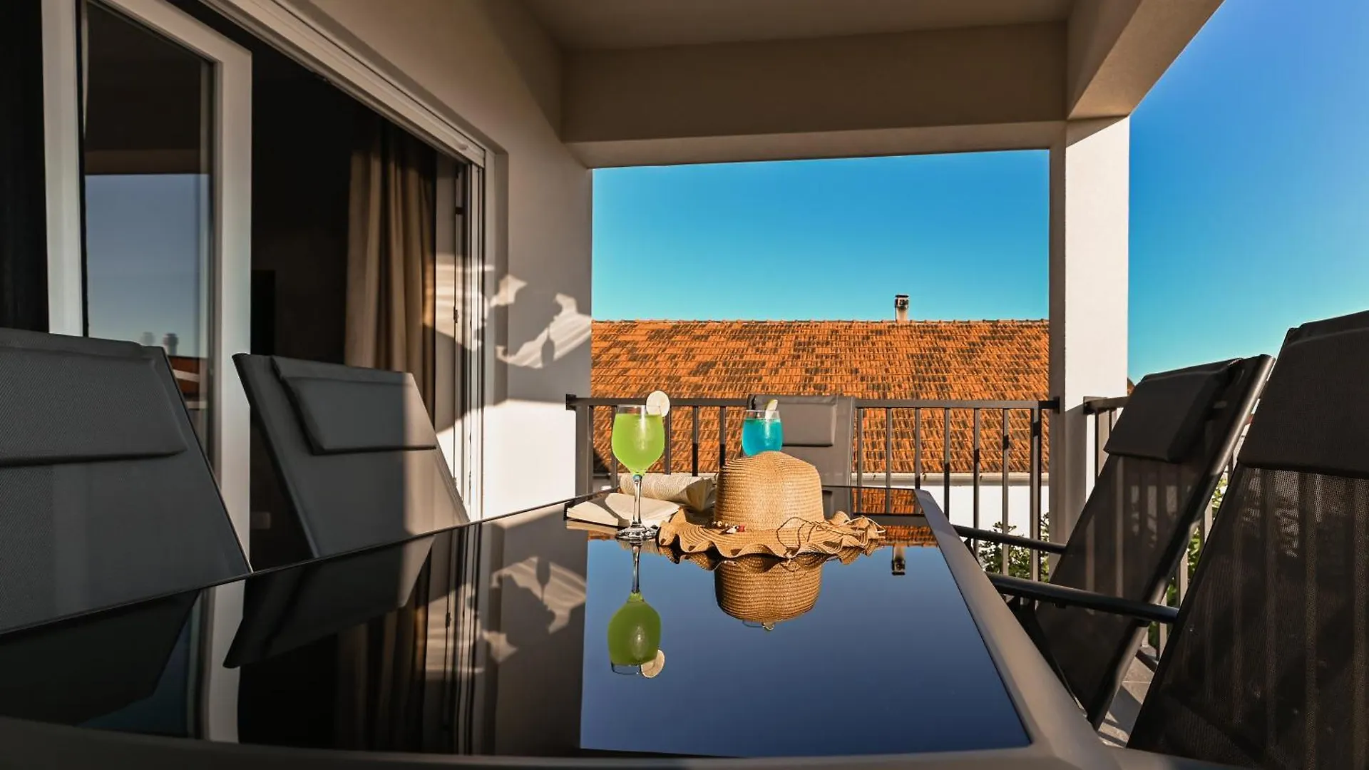 Apartments Royal Holiday Bibinje Guest house