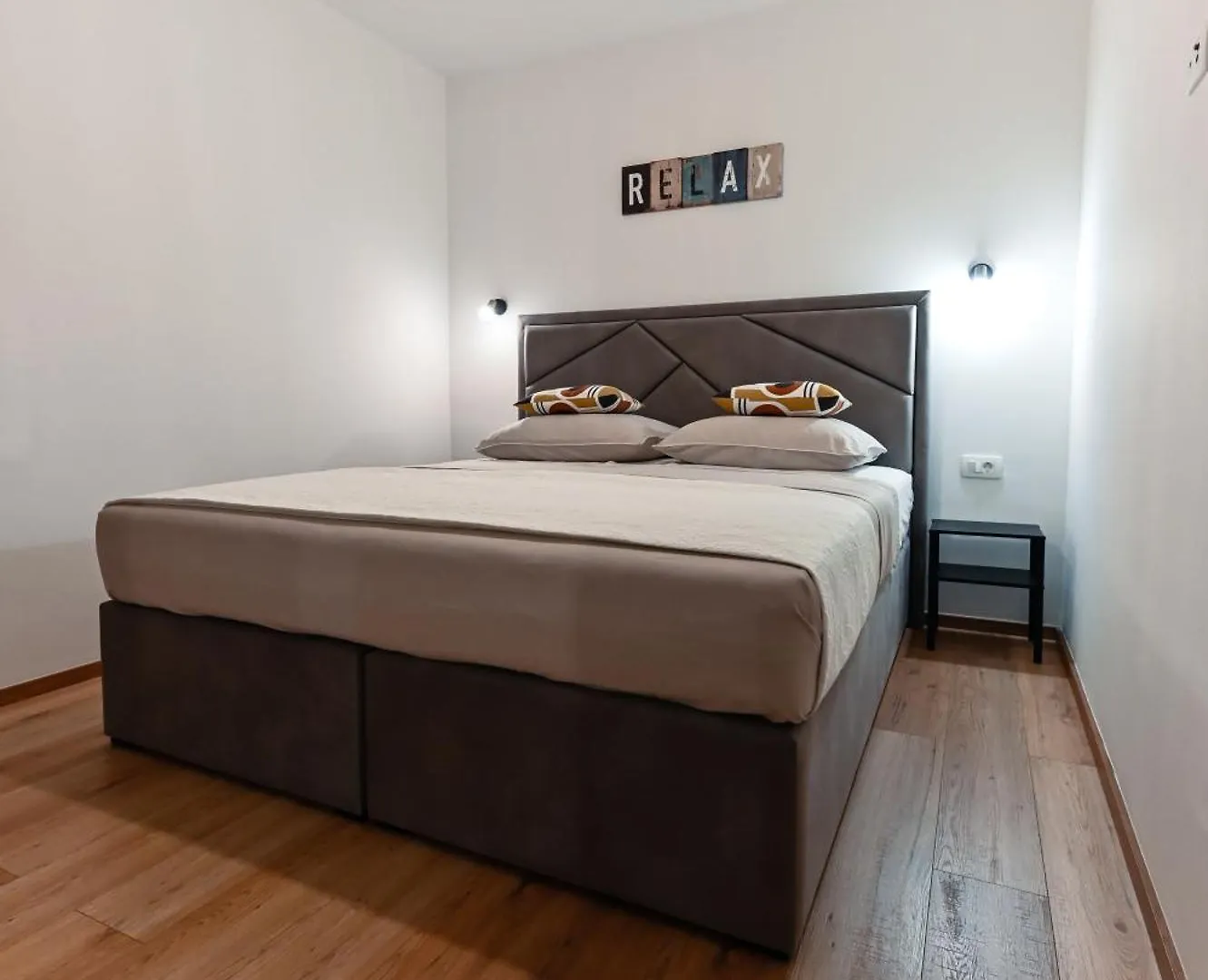 Guest house Apartments Royal Holiday Bibinje Croatia