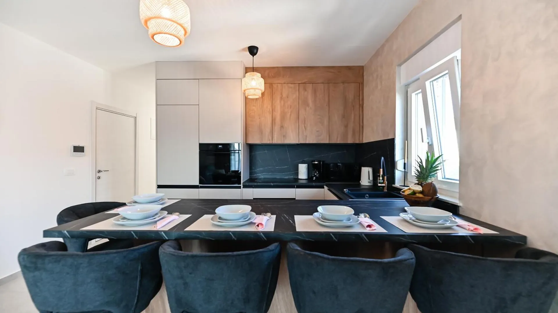 Apartments Royal Holiday Bibinje Guest house